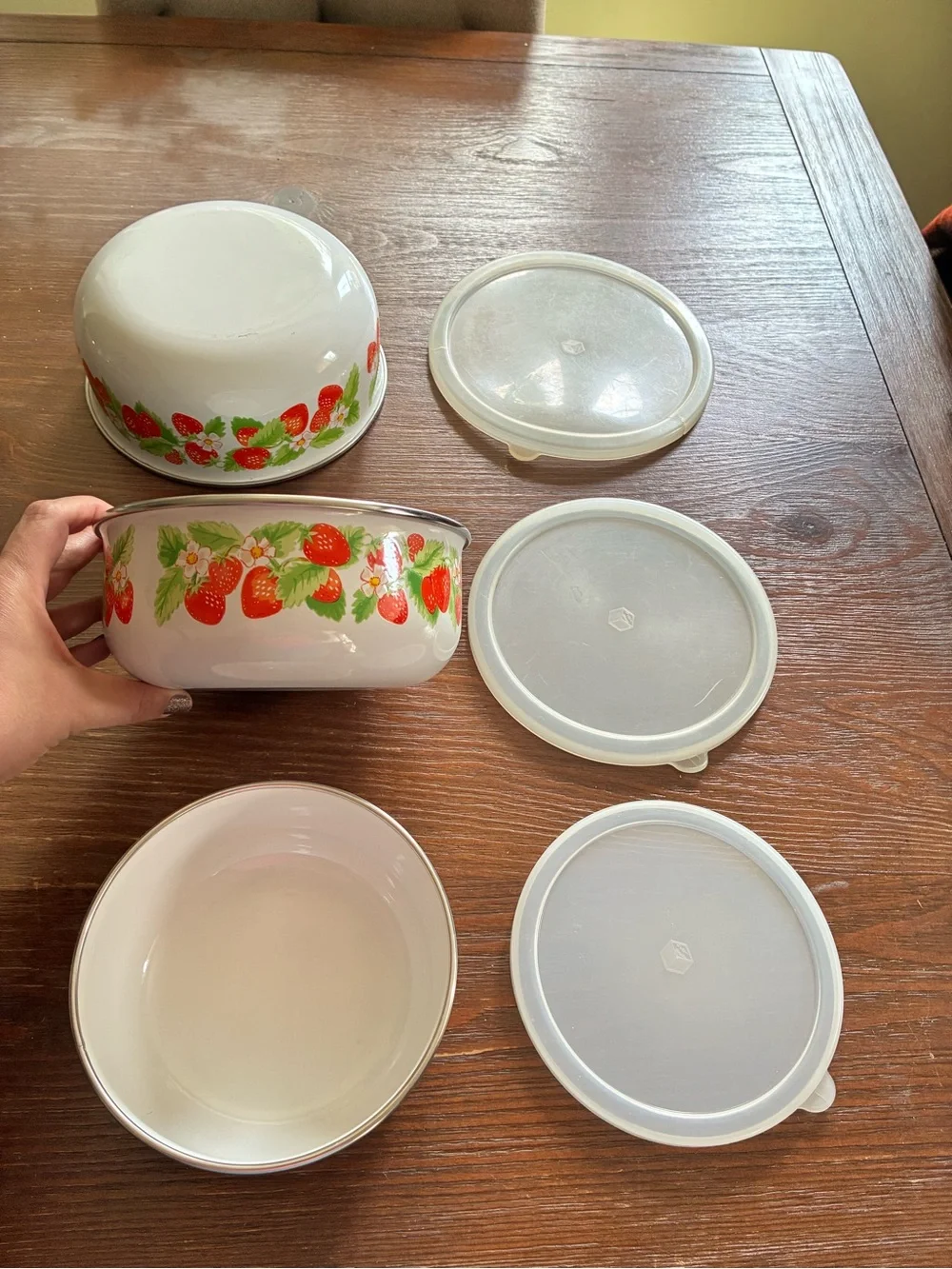 Strawberry Kobe Cottagecore Storage nesting Bowls with Lids - Set of 3